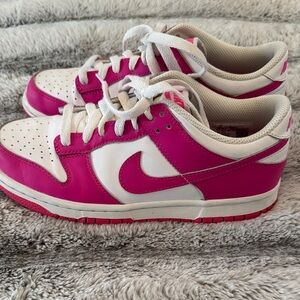 Nike Dunks Low Big Kids Fuchsia Pink - Size 5Y